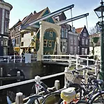 Prinsenhof # Zeventien Bergen