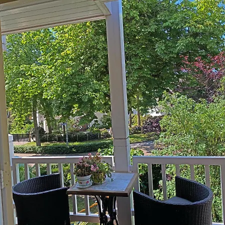 Prinsenhof # Zeventien Μπέργκεν